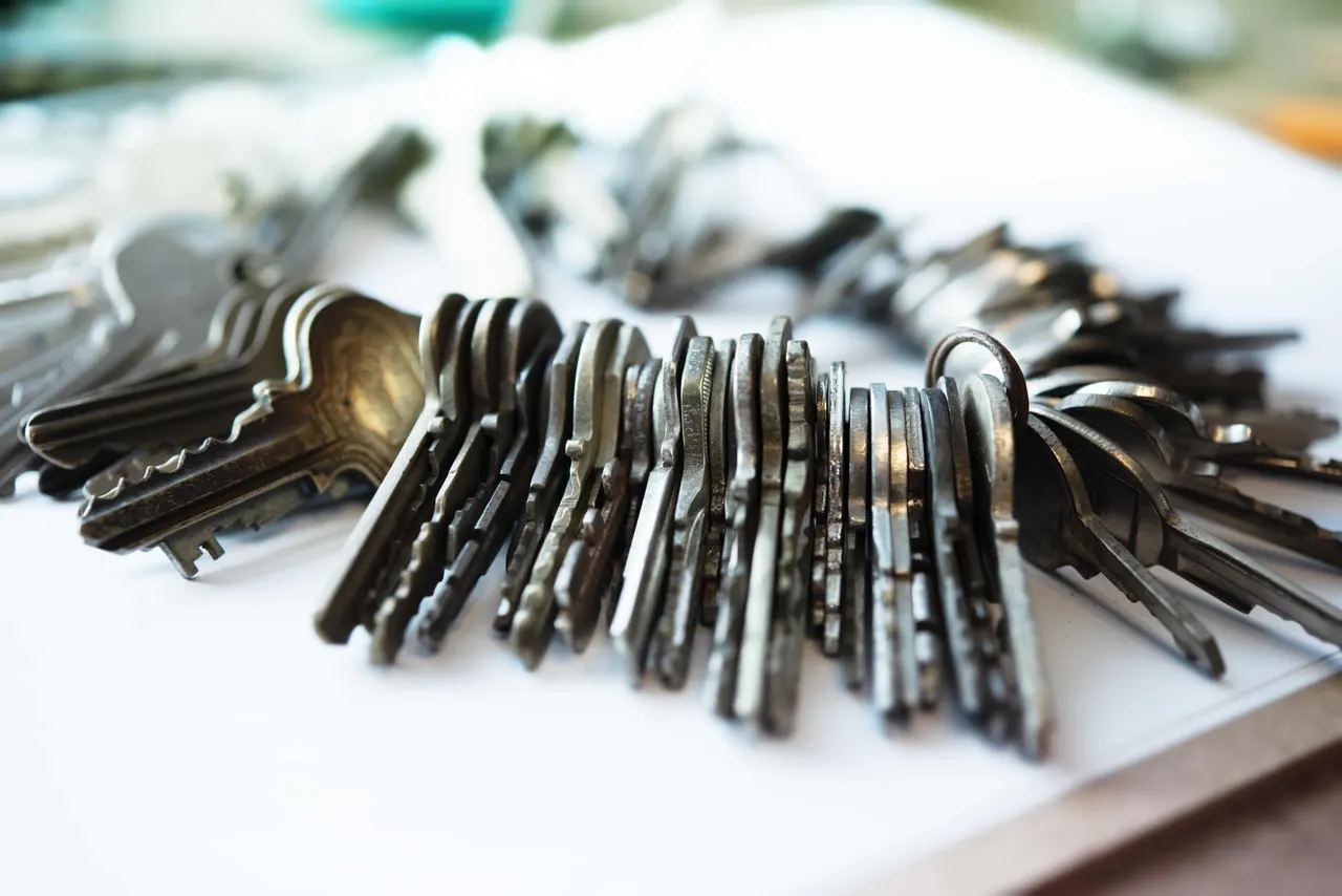 A pile of old keys collected over years of lock changes